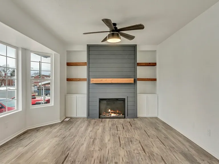 241 E Utah Ave — Photo 5