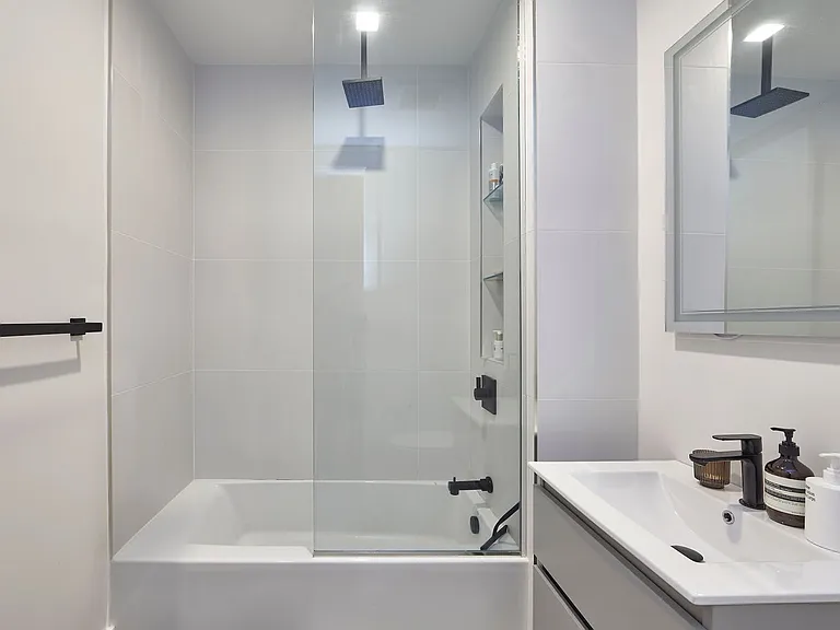 148 N 10th St #5D — Photo 6