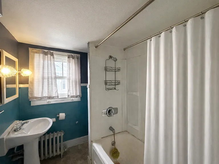 726 N Downing St #3 — Photo 7