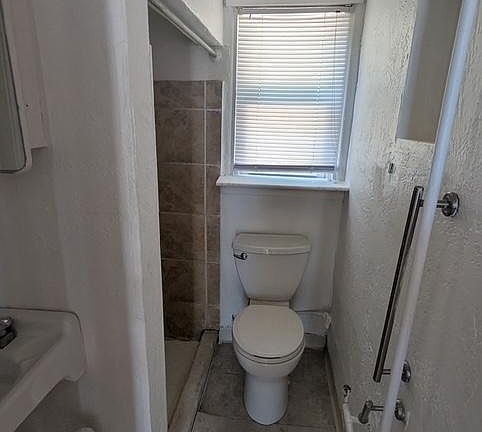 Unit Photo