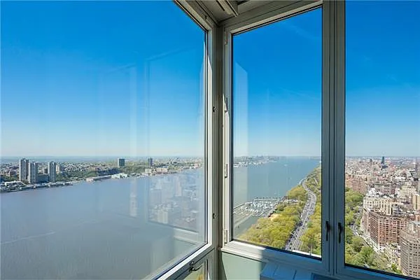 Sold by Trump International Realty | media 4
