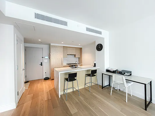 Rented by Acre NY Realty Inc | media 10