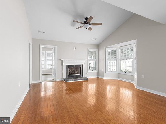 2nd image of 11469 Charleston Ct