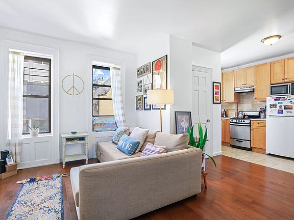 2nd image of 411 W 44th St APT 18
