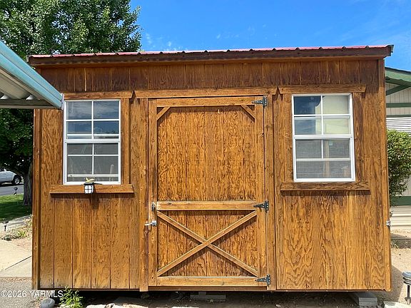 3rd image of 8301 Tieton Dr Unit 122