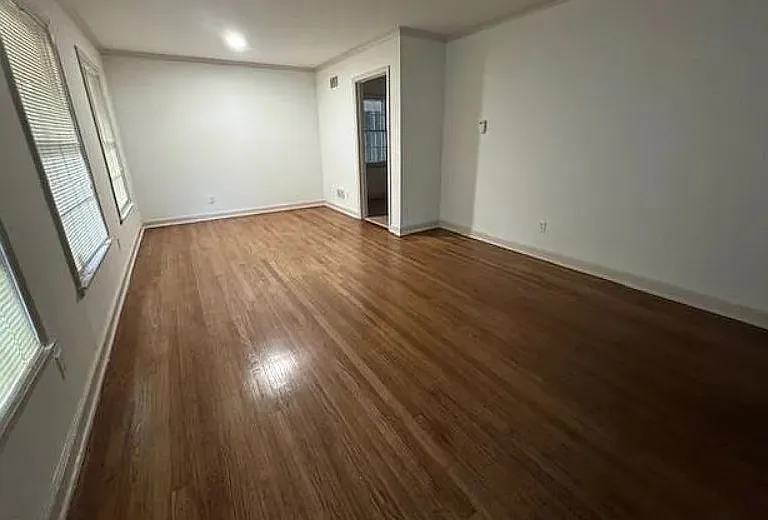 1290 Merrycrest Dr — Photo 3