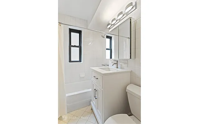 Rented by Douglas Elliman | media 16