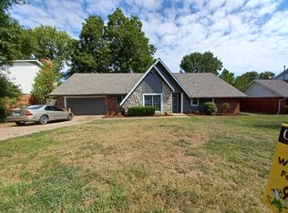 7043 E 60th St S, Tulsa, OK 74145