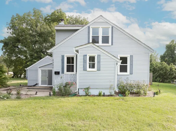 5320 33rd Ave, Moline, IL 61265