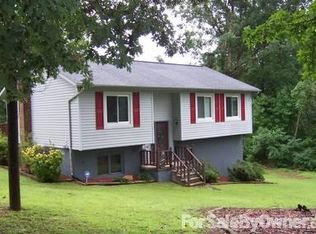 1842 Haw River Hopedale Rd, Burlington, NC 27217