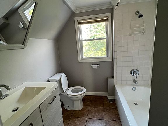 4th image of 12311 S Peoria St #2