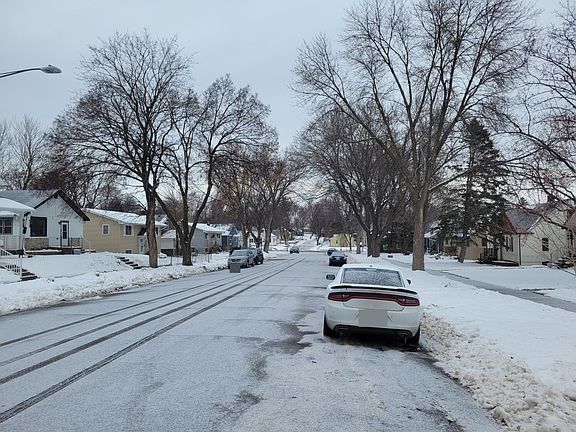 5th image of 916 Gorman Ave