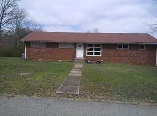 245 Mabry St, Camden, TN 38320