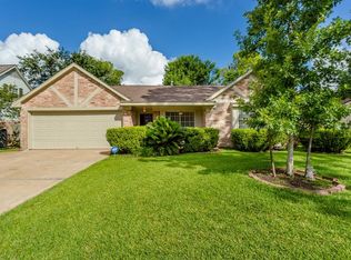 11910 Mulholland Dr, Meadows Place, TX 77477