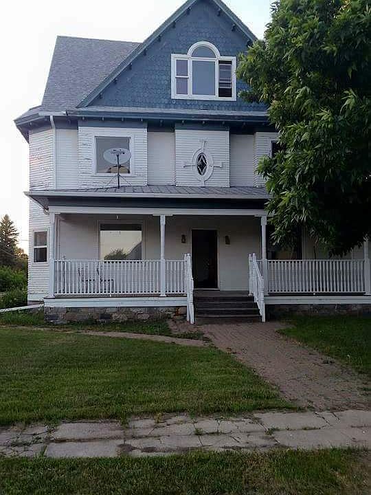 1st image of 419 2nd Ave N