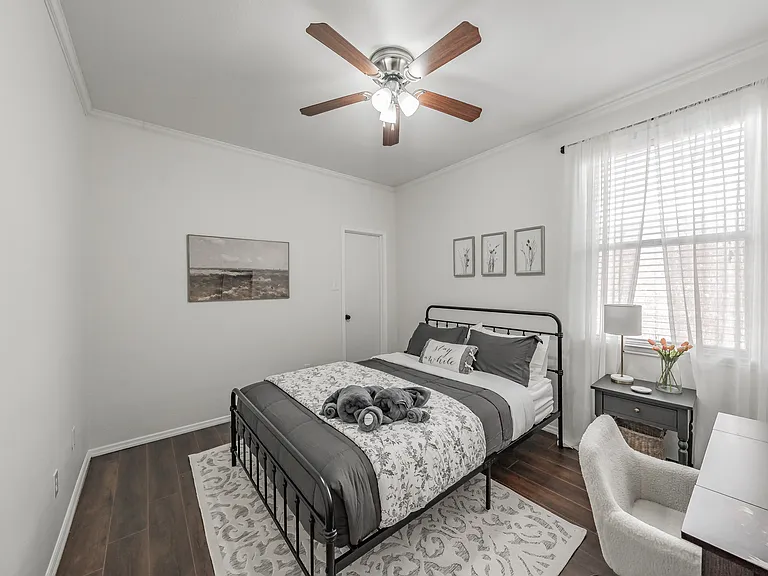 2304 Hickory Ct — Photo 18