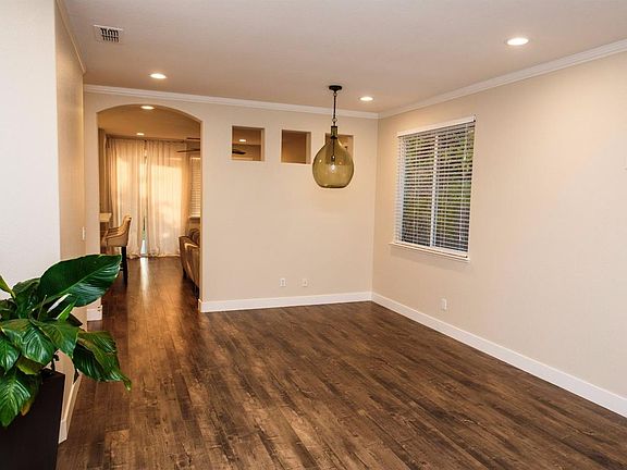 3rd image of 6900 Copper Glen Cir