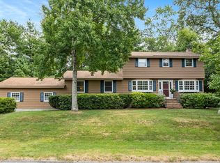13 Cowdrey Ln, Acton, MA 01720