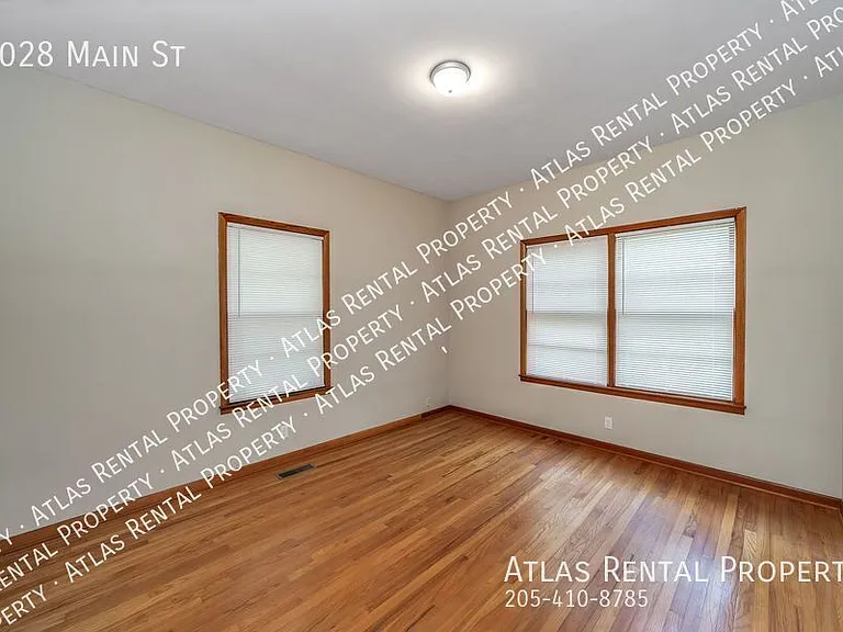 1028 Main St — Photo 16