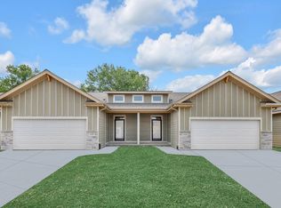 11024 S 97th St, Papillion, NE 68046