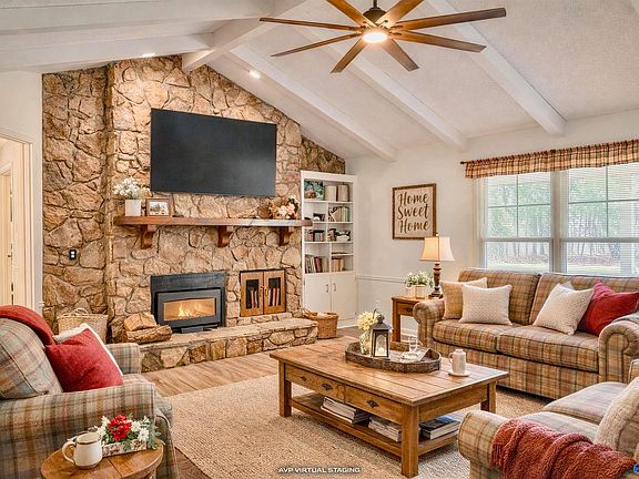 3rd image of 4916 County Road 108