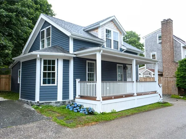 57 Callender Ave, Newport, RI 02840