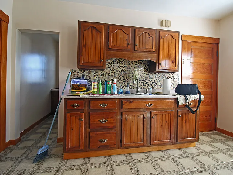 81 Greely St #2 — Photo 2