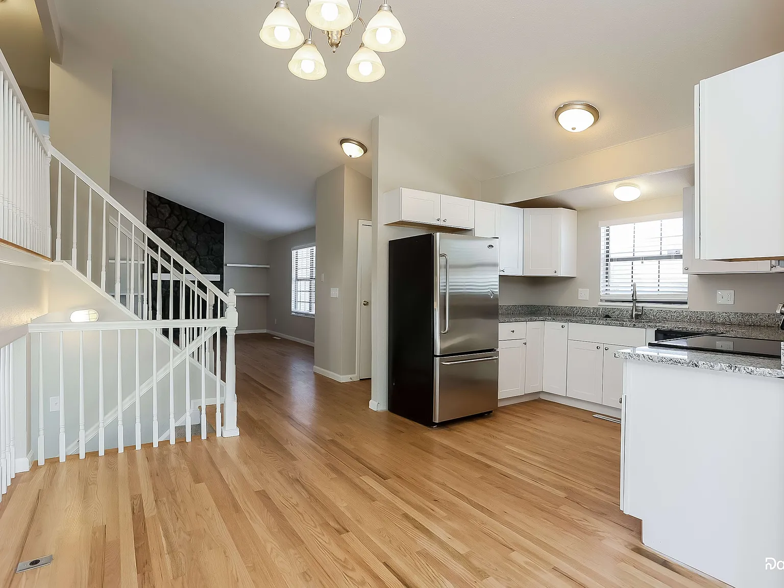 4 bed, 2.0 bath, 1788 sqft, $2,710 — Photo 2