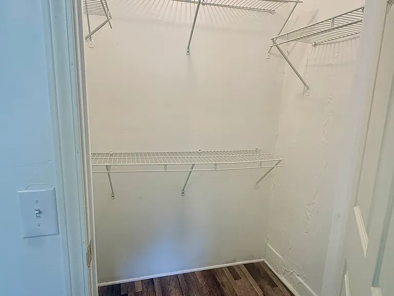 2116 Creole St — Photo 11