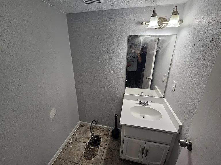 12242 Wild Pine Dr #C — Photo 4