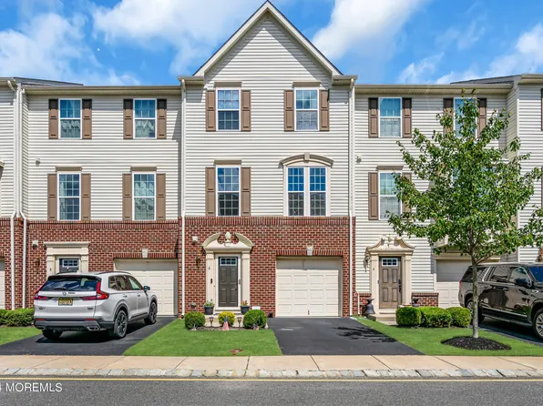 6 Jake Drive, Tinton Falls, NJ 07712