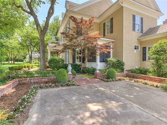 3rd image of 10601 Pond Meadow Dr