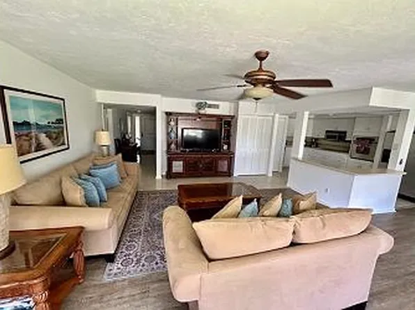 5954 Pelican Bay Blvd APT 232, Naples, FL 34108