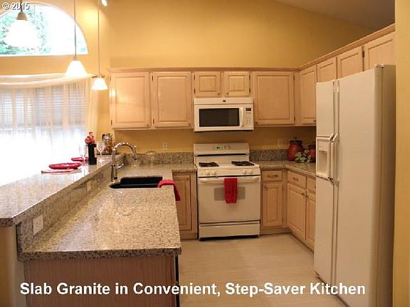 4th image of 1400 NW Gregory Dr