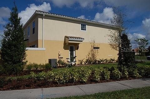 1st image of 12082 Ginkgo Dr
