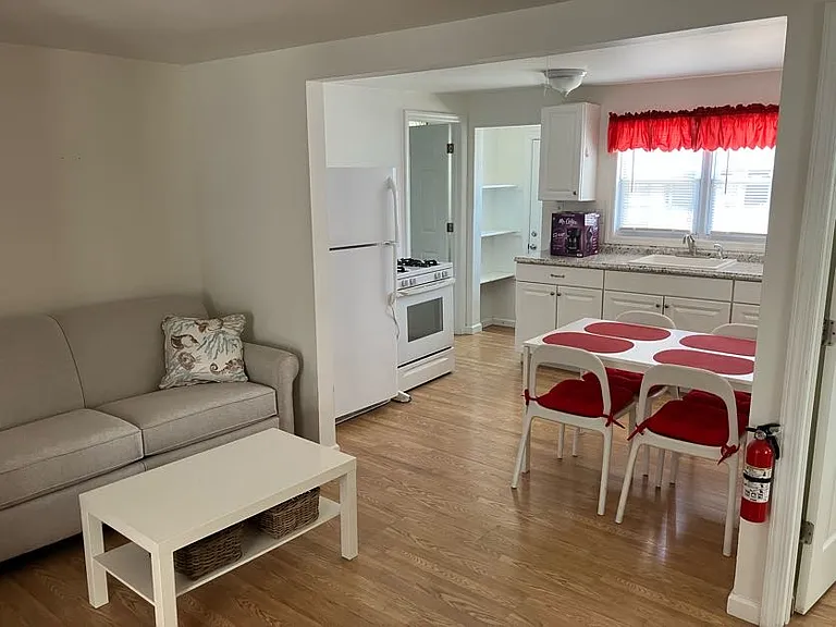 1920 Baltimore Ave #2 — Photo 9