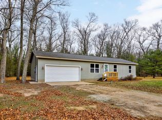 864 E Drexel Rd, Twin Lake, MI 49457