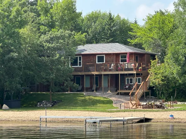 3 Lake Metigoshe Park, Bottineau, ND 58318