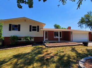 645 N Oak St, West Chicago, IL 60185