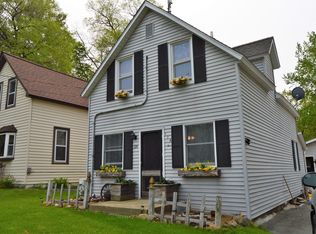 124 State St E, Dresser, WI 54009