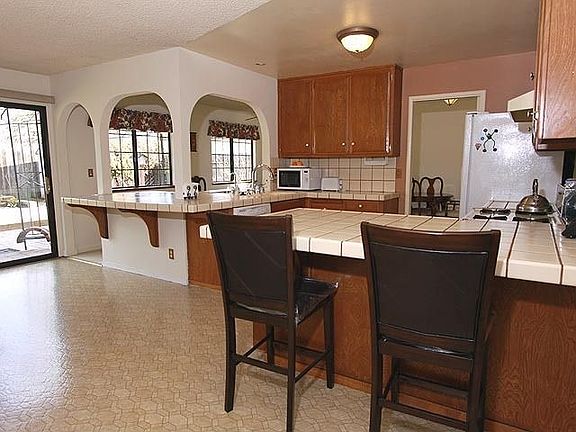 Kitchen/family room area