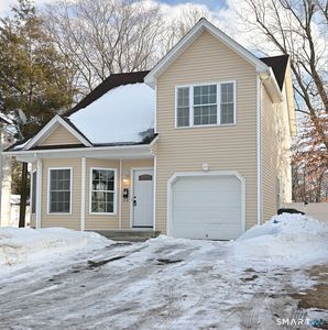 65 Phelps Street, East Hartford, CT, 06108