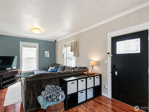 3rd image of 4805 Fawcett Avenue