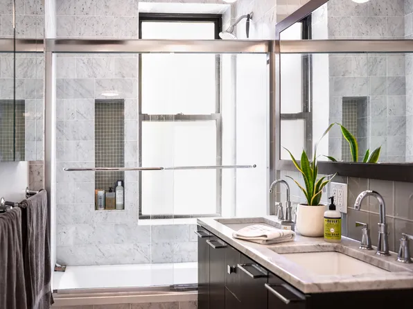 321 West 55th Street image 10 of 12