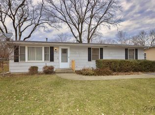 508 Sunrise Dr, McHenry, IL 60051