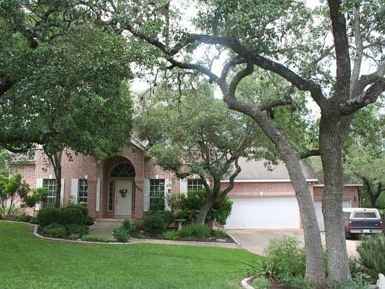 5th image of 8527 Fairway Trace Dr