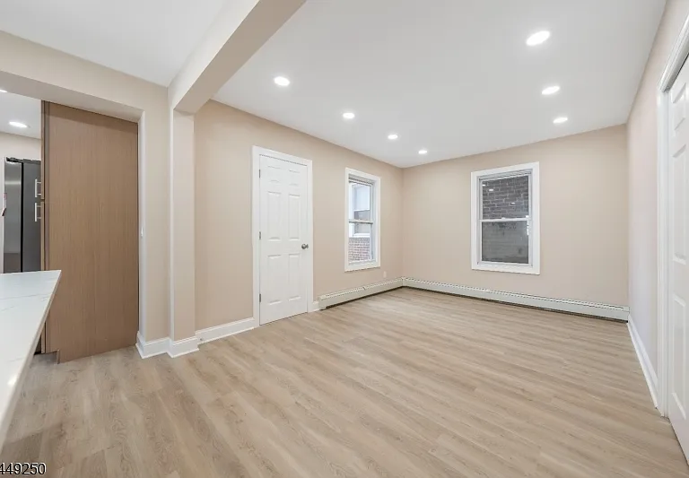 49 Caldwell Pl — Photo 8