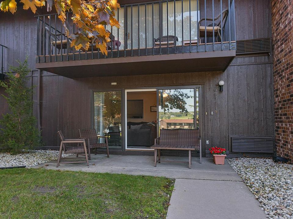 12 Interlaken DRIVE UNIT 1203, Lake Geneva, WI 53147 MLS 1850689