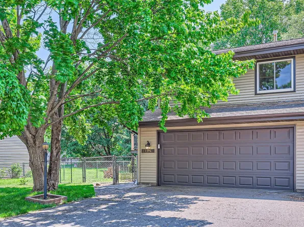 2124 109th Ave NW, Coon Rapids, MN 55433