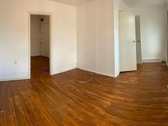 3rd image of 179 Van Horne St Floor 2